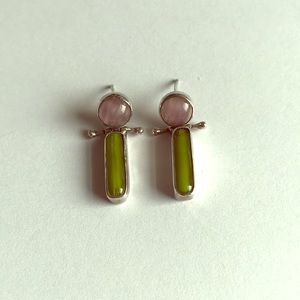 Cute stone post earrings